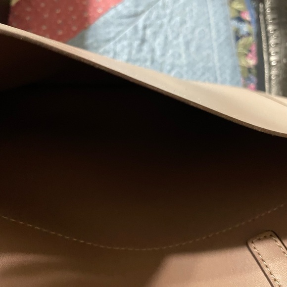 Purse - Picture 2 of 5